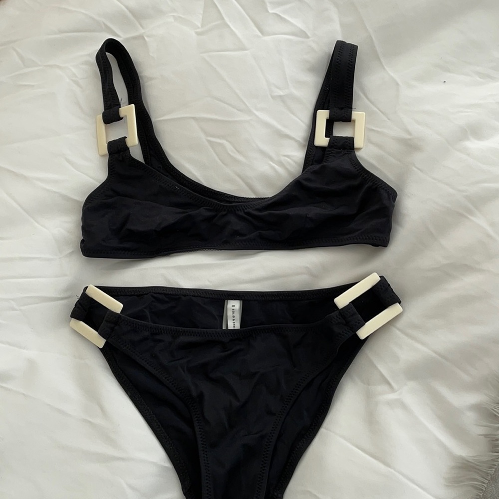 NWOT Solid and Striped Romy Bikini size S